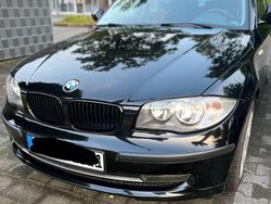Schwarz Gebraucht 2011 BMW 116 Kleinwagen | 3.650 €