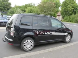 Schwarz Gebraucht 2010 VW Touran Freestyle Van / Kleinbus | 4.870 € (Fairer Preis)