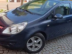 Blau Gebraucht 2009 Opel Corsa Color Edition Limousine | 2.500 € (Guter Preis)