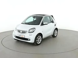 Weiß Gebraucht 2016 Smart ForTwo Cabrio Basis Cabrio | 11.700 € (Fairer Preis)