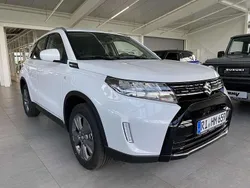 Weiß Gebraucht 2024 Suzuki Vitara Comfort SUV | 23.400 € (Fairer Preis)