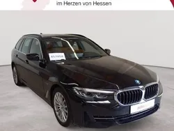 Schwarz Gebraucht 2022 BMW 530e Sport Line Kombi | 29.389 € (Superpreis)