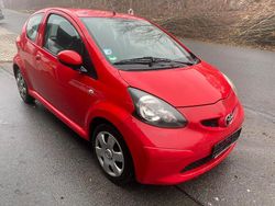 Rot Gebraucht 2006 Toyota Aygo Kleinwagen | 949 € (Guter Preis)