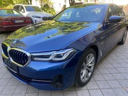 Blau Gebraucht 2022 BMW 530e Sport Line Limousine | 40.995 € (Fairer Preis)