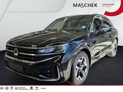 Grenadillschwarz metallic Gebraucht 2025 VW Touareg R-line SUV | 59.440 € (Fairer Preis)
