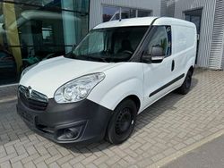 Weiß Gebraucht 2017 Opel Combo Van / Kleinbus | 7.500 € (Fairer Preis)