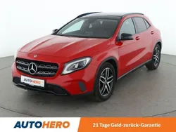 Rot Gebraucht 2017 Mercedes GLA200 Urban SUV | 19.790 € (Fairer Preis)