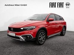 Rot Gebraucht 2022 Fiat Tipo Cross Limousine | 17.470 €