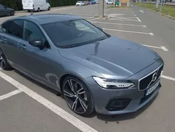 Grau Gebraucht 2020 Volvo S90 R-Design Limousine | 35.500 € (Fairer Preis)