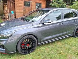 Grau Gebraucht 2019 Hyundai i30 Limousine | 23.900 € (Etwas zu teuer)