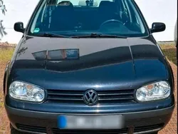 Schwarz Gebraucht 2001 VW Golf IV Kleinwagen | 2.250 € (Fairer Preis)