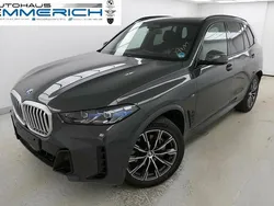 Grau Gebraucht 2024 BMW X5 M Sport SUV | 78.850 € (Fairer Preis)