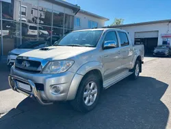 Silber Gebraucht 2010 Toyota HiLux Abholung | 15.990 € (Fairer Preis)