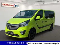 Grün Gebraucht 2017 Opel Vivaro Van | 15.499 € (Guter Preis)
