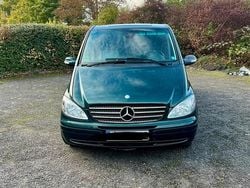 Grün Gebraucht 2008 Mercedes Viano Van / Kleinbus | 15.900 € (Fairer Preis)