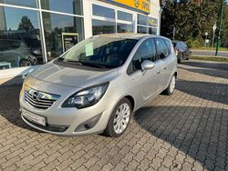 Starsilber/silver iii Gebraucht 2012 Opel Meriva Innovation Van / Kleinbus | 6.950 € (Etwas zu teuer)