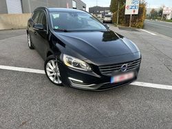 Schwarz Gebraucht 2014 Volvo V60 Kombi | 7.500 € (Superpreis)
