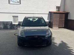 Silber Gebraucht 2004 Ford Fiesta Viva Kleinwagen | 1.100 € (Fairer Preis)