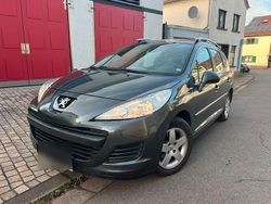 Grau Gebraucht 2008 Peugeot 207 Kombi | 2.100 € (Guter Preis)