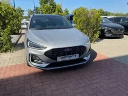 Silber Gebraucht 2023 Ford Focus ST-Line Limousine | 24.990 € (Guter Preis)