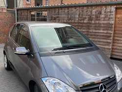Silber Gebraucht 2011 Mercedes A160 Limousine | 4.000 €