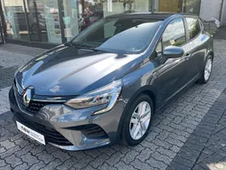Grau Gebraucht 2021 Renault Clio V Limousine | 14.990 € (Fairer Preis)