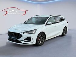 Weiß Gebraucht 2022 Ford Focus ST-Line X Limousine | 17.990 € (Teuer)
