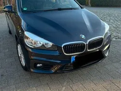 Blau Gebraucht 2016 BMW 218 Active Tourer Advantage Van / Kleinbus | 11.400 € (Superpreis)