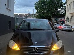 Schwarz Gebraucht 2009 Mercedes A150 Van / Kleinbus | 1.600 € (Fairer Preis)