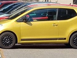Gelb Gebraucht 2017 VW up! high up! Kleinwagen | 7.200 € (Guter Preis)