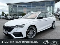 Weiß Gebraucht 2020 Skoda Octavia RS Kombi | 25.900 € (Fairer Preis)