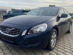 Blau Gebraucht 2012 Volvo S60 Kinetic Limousine | 6.200 € (Guter Preis)