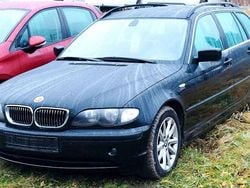 Blau Gebraucht 2005 BMW 320 Lifestyle Kombi | 1.999 € (Guter Preis)