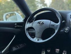 Weiß Gebraucht 2010 Lexus IS220 Sport Line Limousine | 8.300 €