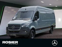 Blau Gebraucht 2024 Mercedes Sprinter Van | 49.314 € (Guter Preis)