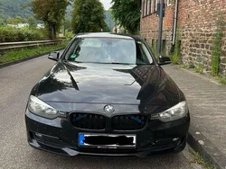 Schwarz Gebraucht 2012 BMW 320 Luxury Line Limousine | 7.000 € (Superpreis)
