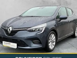 Grau Gebraucht 2021 Renault Clio V Intens Limousine | 13.890 € (Fairer Preis)