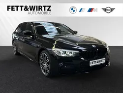Saphirschwarz metallic Gebraucht 2018 BMW 540 M Sport Kombi | 32.990 € (Fairer Preis)