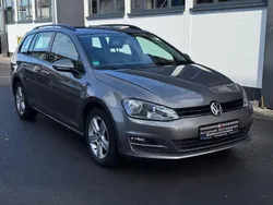 Grau Gebraucht 2016 VW Golf VII Kombi | 8.680 € (Fairer Preis)