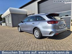 Lunarsilber metallic Neu 2025 Kia Ceed Sportswagon Vision Kombi | 24.490 € (Guter Preis)