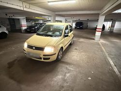 Gelb Gebraucht 2009 Fiat Panda Kleinwagen | 1.000 € (Fairer Preis)