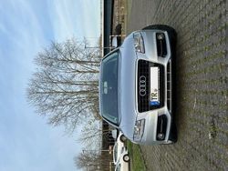 Grau Gebraucht 2011 Audi A4 Ambiente Kombi | 6.800 € (Fairer Preis)