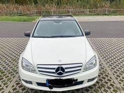 Weiß Gebraucht 2009 Mercedes C200 Limousine | 6.250 € (Guter Preis)