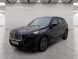 Schwarz Gebraucht 2025 BMW iX1 M Sport SUV | 54.901 € (Fairer Preis)