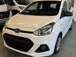 Weiß Gebraucht 2015 Hyundai i10 Classic Kleinwagen | 7.499 € (Fairer Preis)