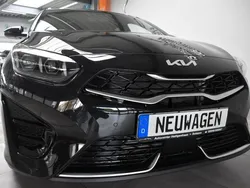 Schwarz Neu 2025 Kia Ceed Sportswagon 2 Kombi | 27.980 € (Fairer Preis)