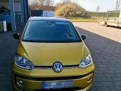 Gelb Gebraucht 2017 VW up! Kleinwagen | 7.999 € (Guter Preis)