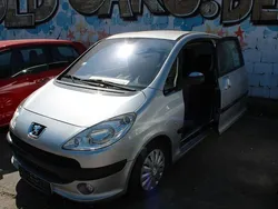 Grau Gebraucht 2007 Peugeot 1007 Premium Kleinwagen | 2.999 € (Etwas zu teuer)