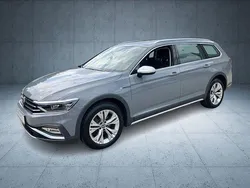 Grau Gebraucht 2022 VW Passat Alltrack Kombi | 28.979 € (Guter Preis)