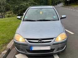Grau Gebraucht 2004 Opel Adam Kleinwagen | 2.000 €